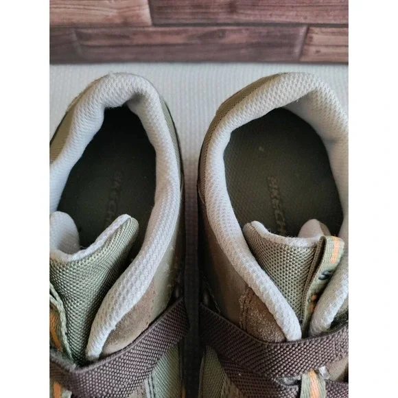 Skecher women's hiking shoes size 6 - Picture 7 of 9